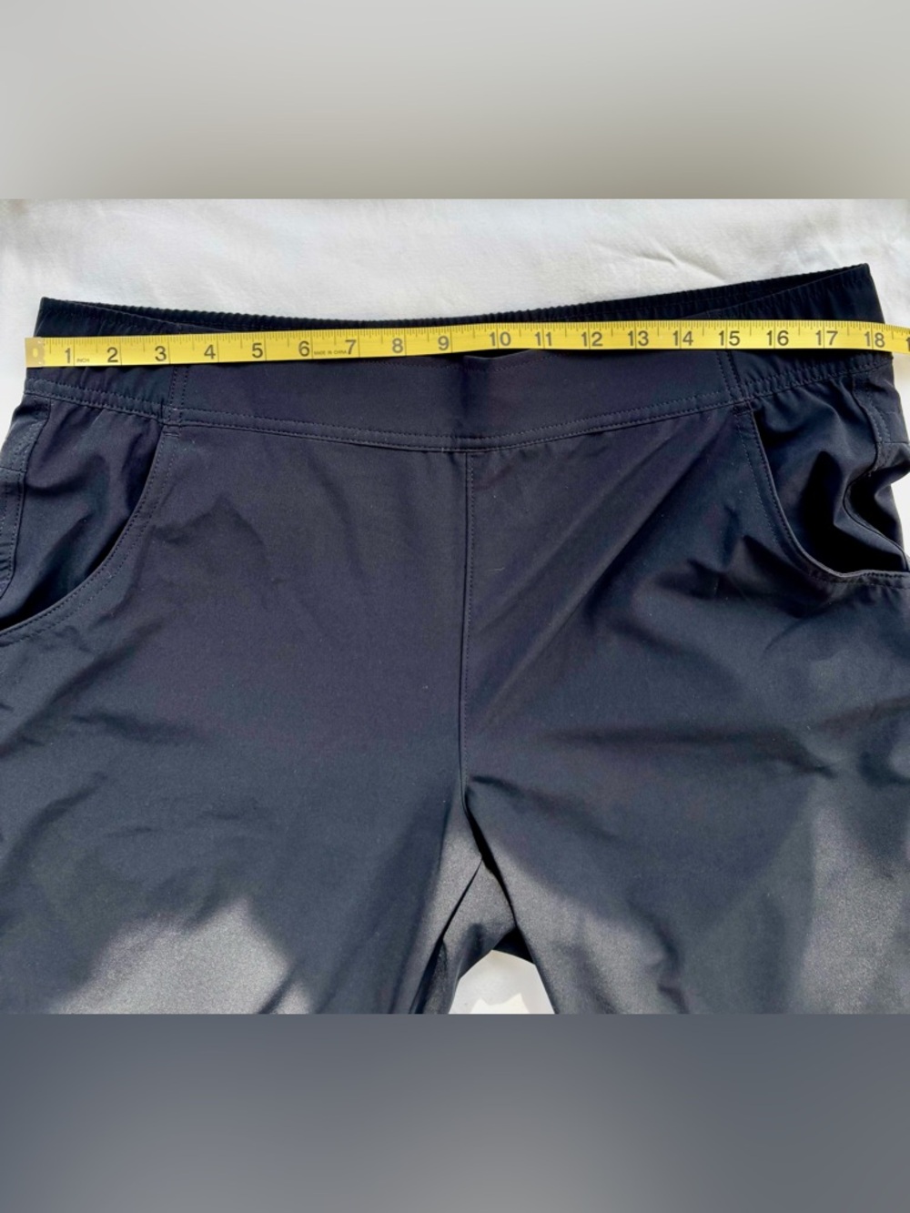Eddie Bauer traveler pant, black - Picture 4 of 8